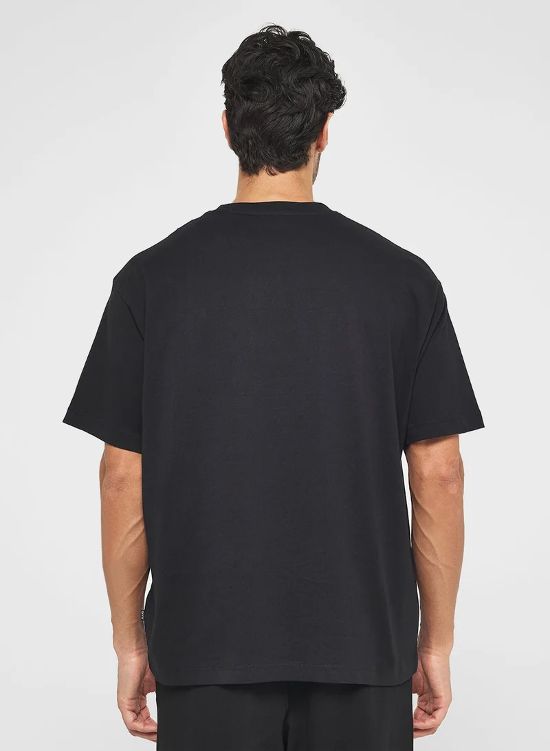 GUESS Casual Crew Neck T-Shirt